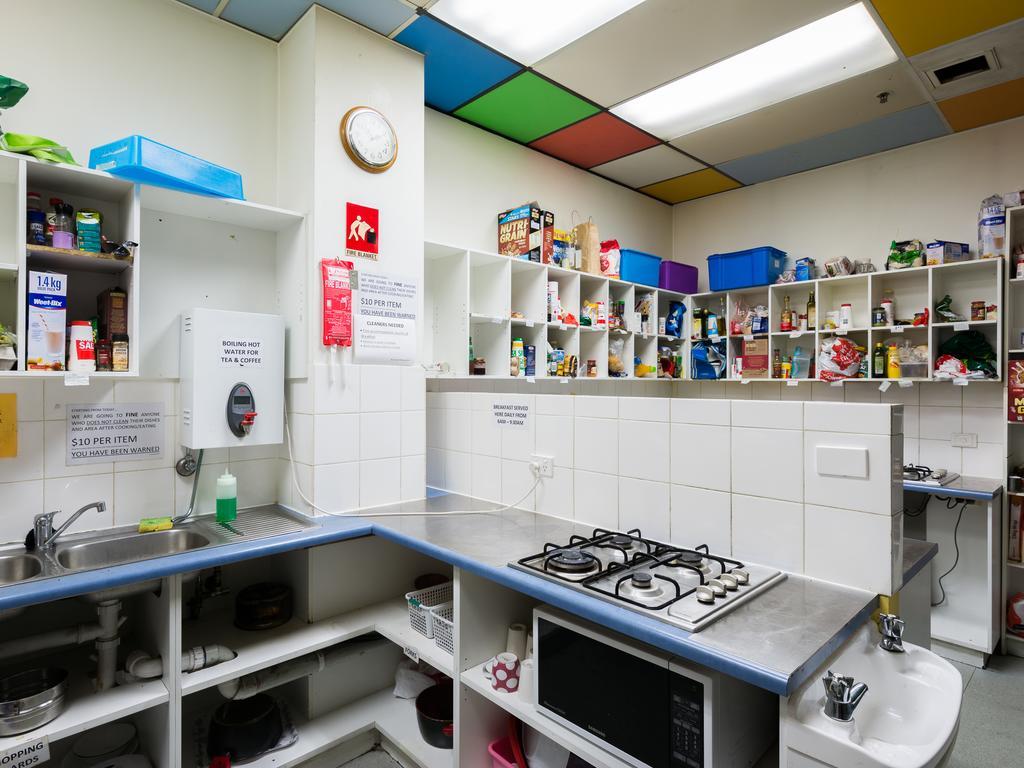 Blue Galah International Backpackers Hostel Adelaide Esterno foto