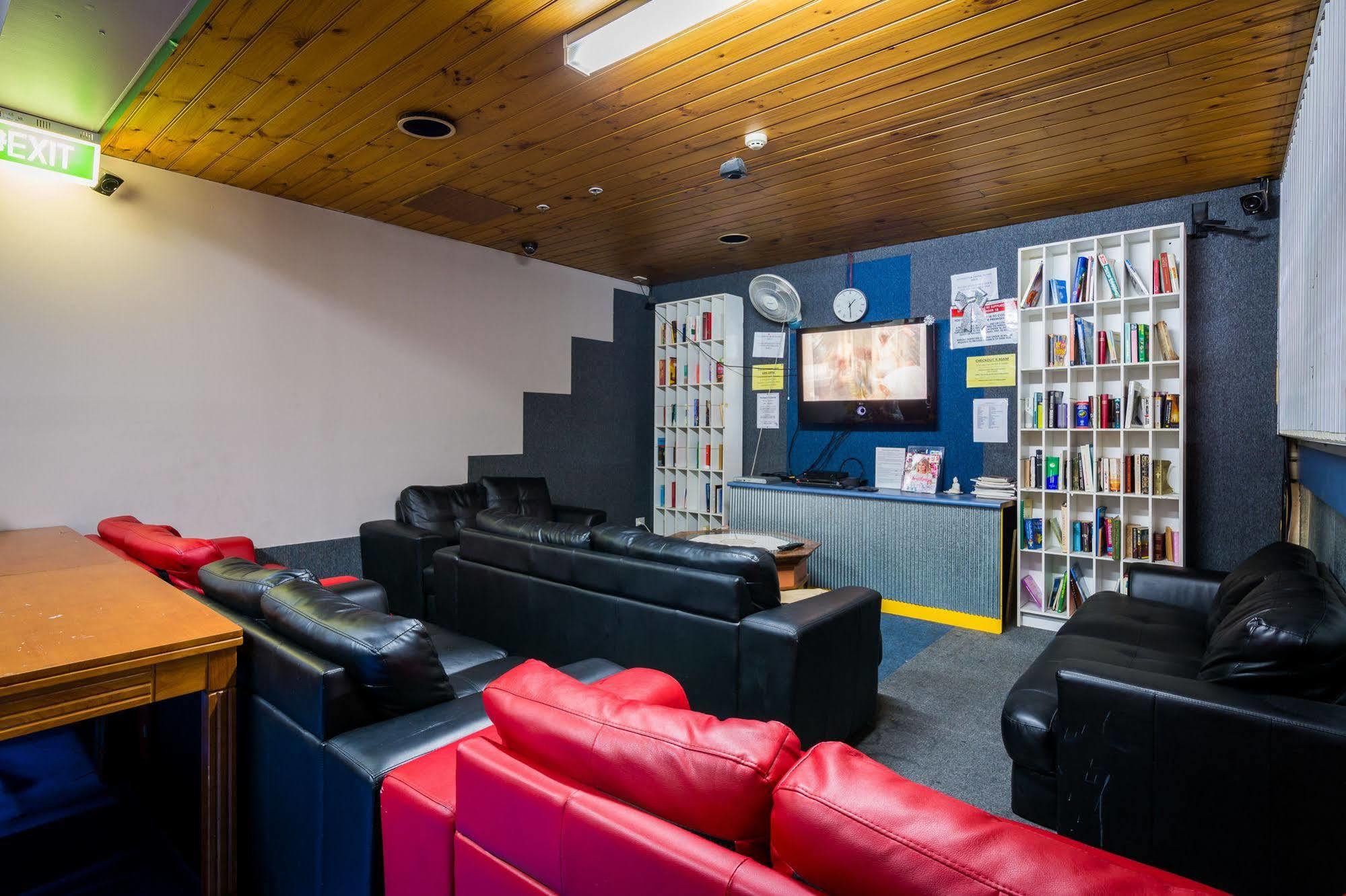 Blue Galah International Backpackers Hostel Adelaide Esterno foto