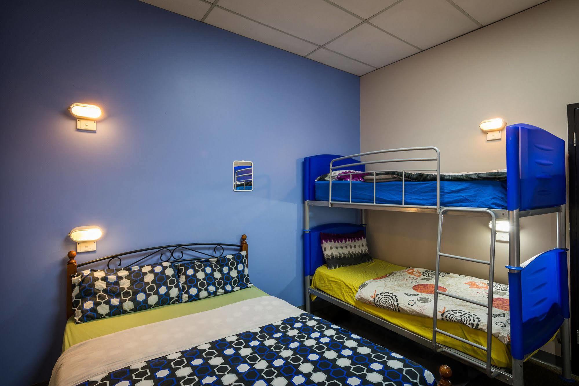 Blue Galah International Backpackers Hostel Adelaide Esterno foto